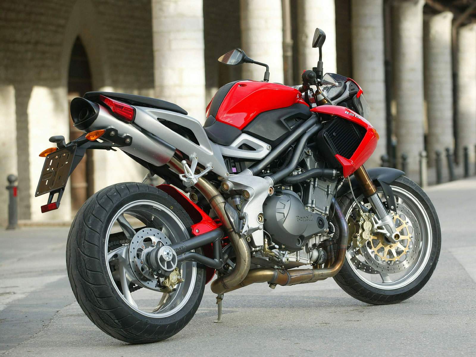 Мотоцикл Benelli TNT 1130 2004