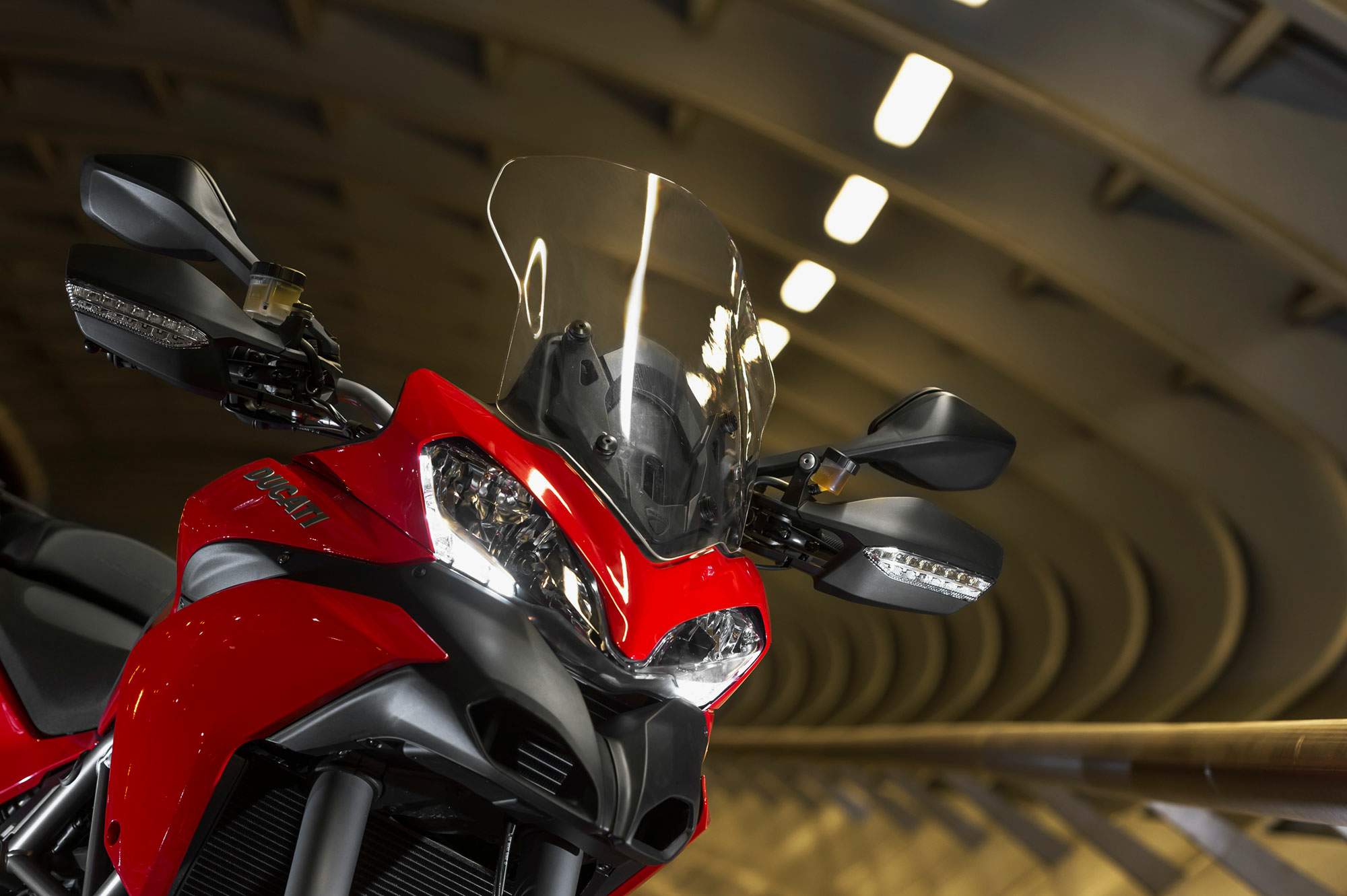 Фотография мотоцикла Ducati Multistrada 1200S Touring 2014