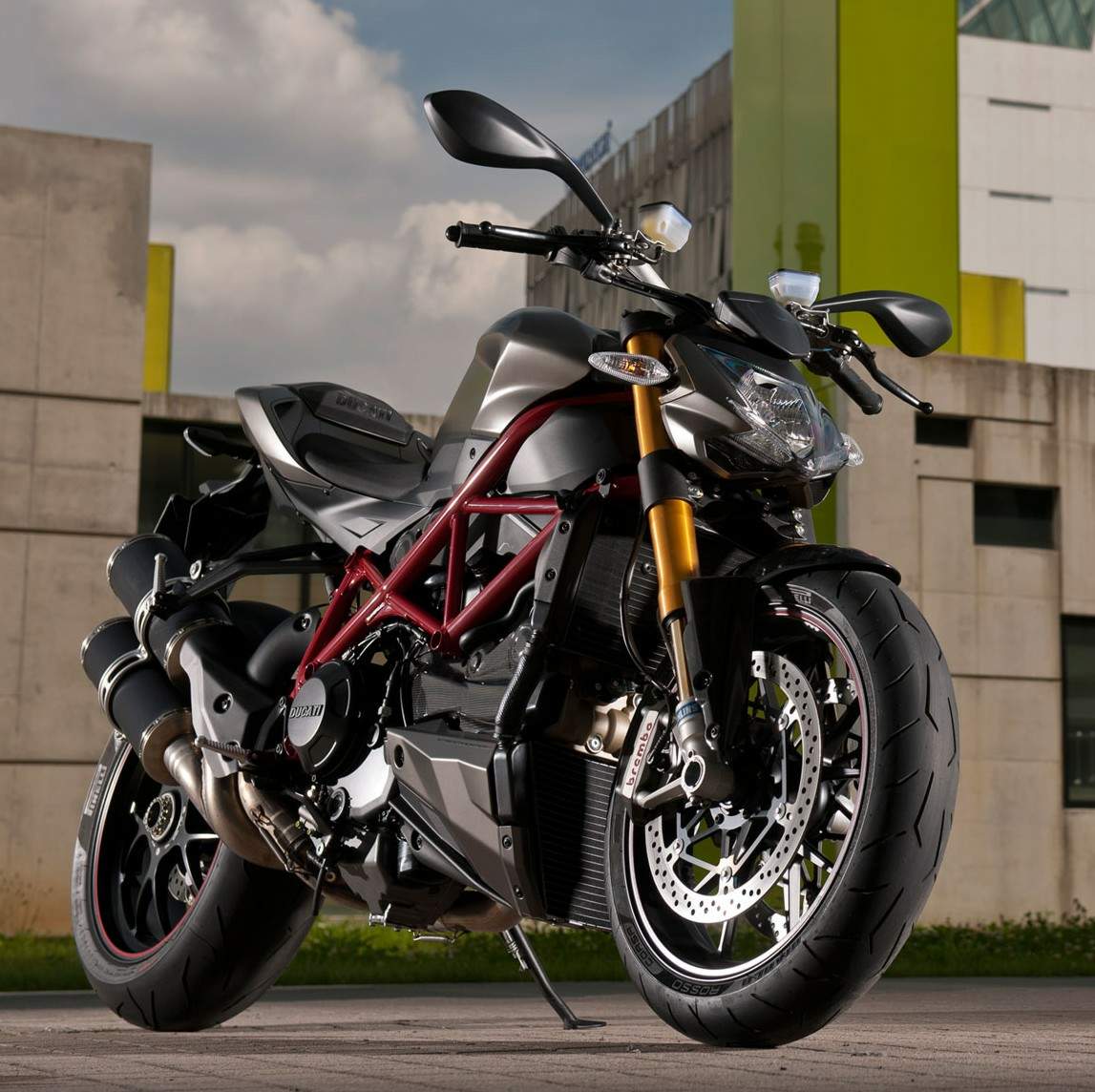 Фотография мотоцикла Ducati Streetfighter S 2012