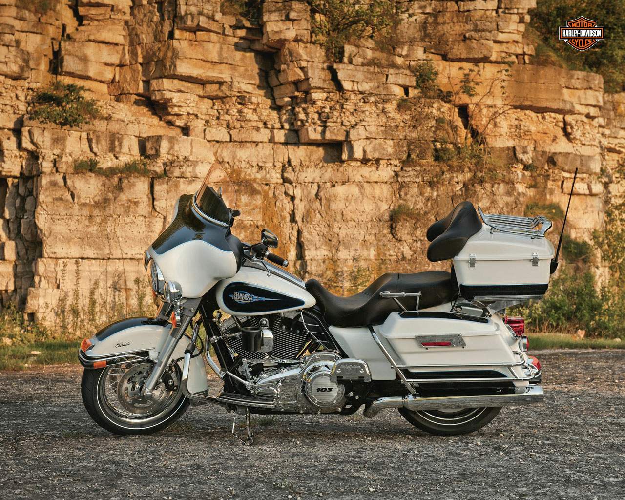 Мотоцикл Harley Davidson FLHTC Electra Glide Classic 2011