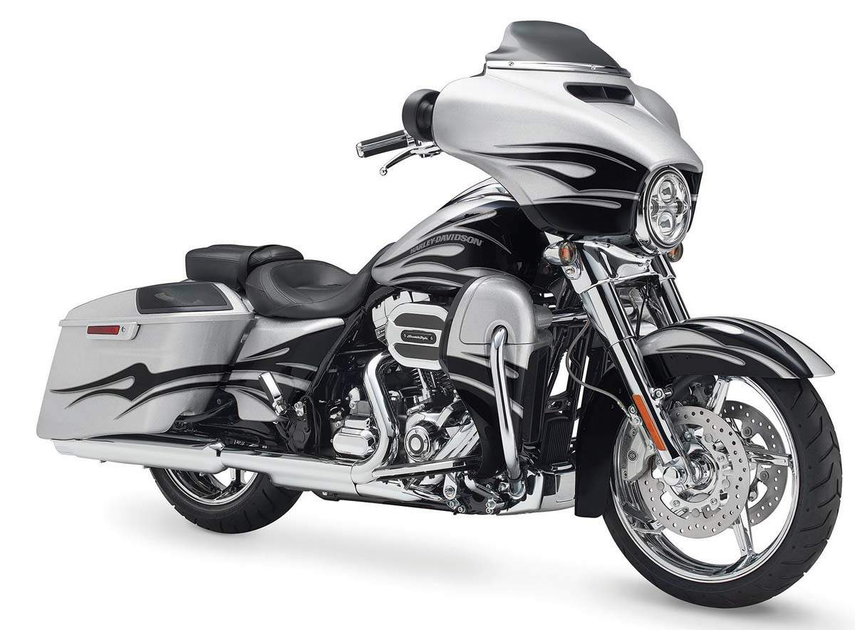 Мотоцикл Harley Davidson FLHX Street Glide CVO 2015