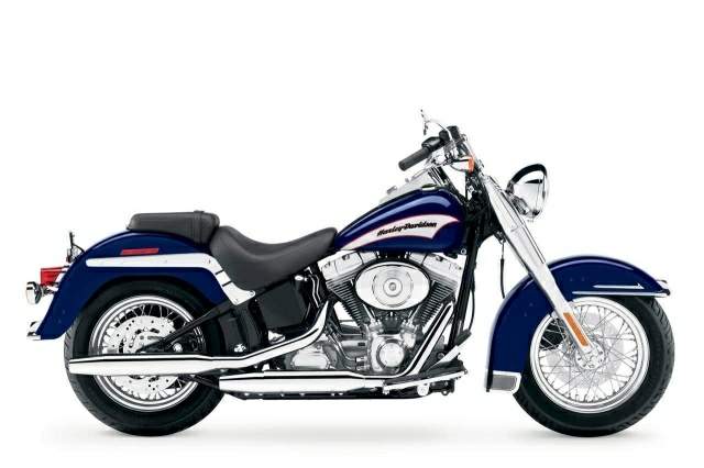 Фотография мотоцикла Harley Davidson FLSTC Heritage Softail Classic 2005