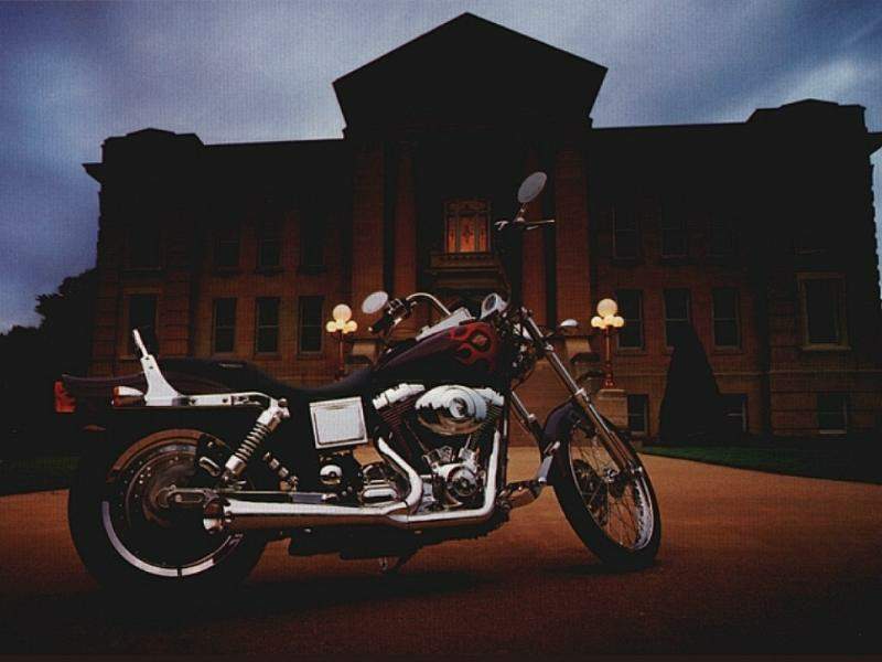 Мотоцикл Harley Davidson FXDWG Dyna Wide Glide 1997 фото
