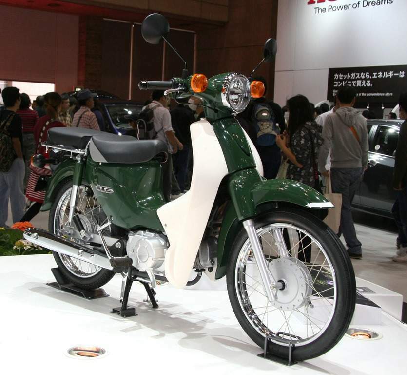 Мотоцикл Honda C110 Super Cub 2013