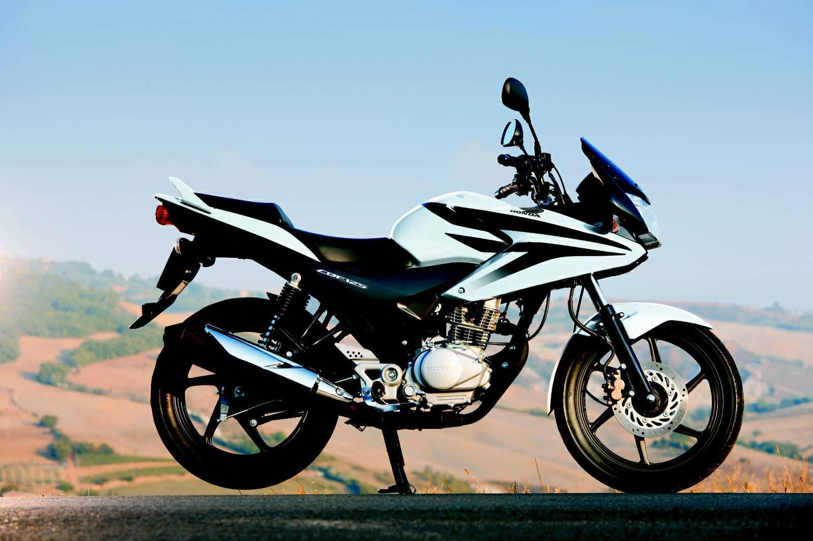 Мотоцикл Honda CBF 125 Stunner 2011