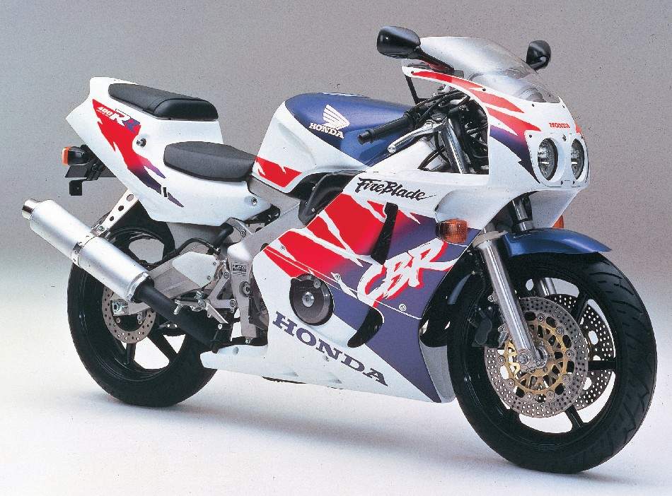 Фотография мотоцикла Honda CBR 400RR 1993