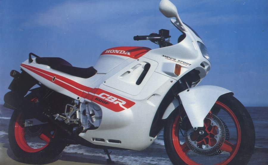 Фотография мотоцикла Honda CBR 600 Hurricane 1987