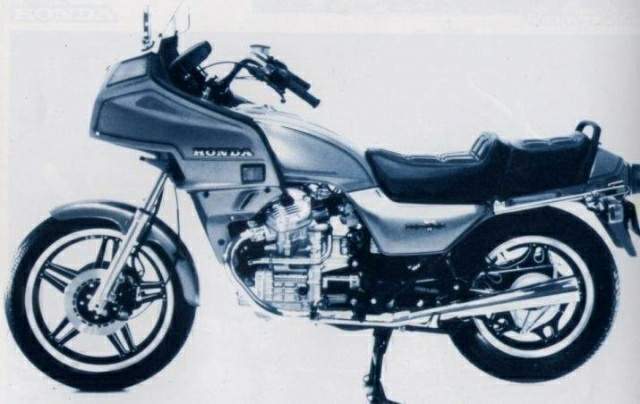 Фотография мотоцикла Honda GL 500 Silver Wing Interstate 1981