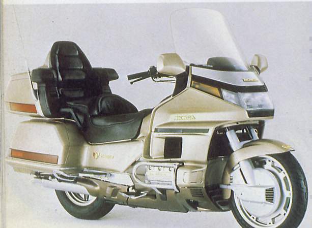 Мотоцикл Honda GLX 1500 Goldwing SE 1990 фото