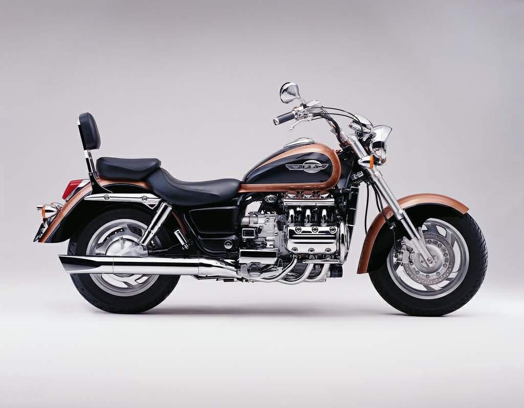 Мотоцикл Honda GLX 1500 Valkyrie 1998 фото
