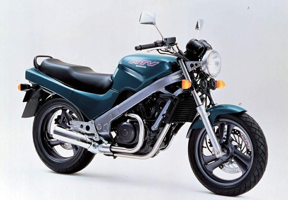 Фотография мотоцикла Honda NTV 650 Revere 1993