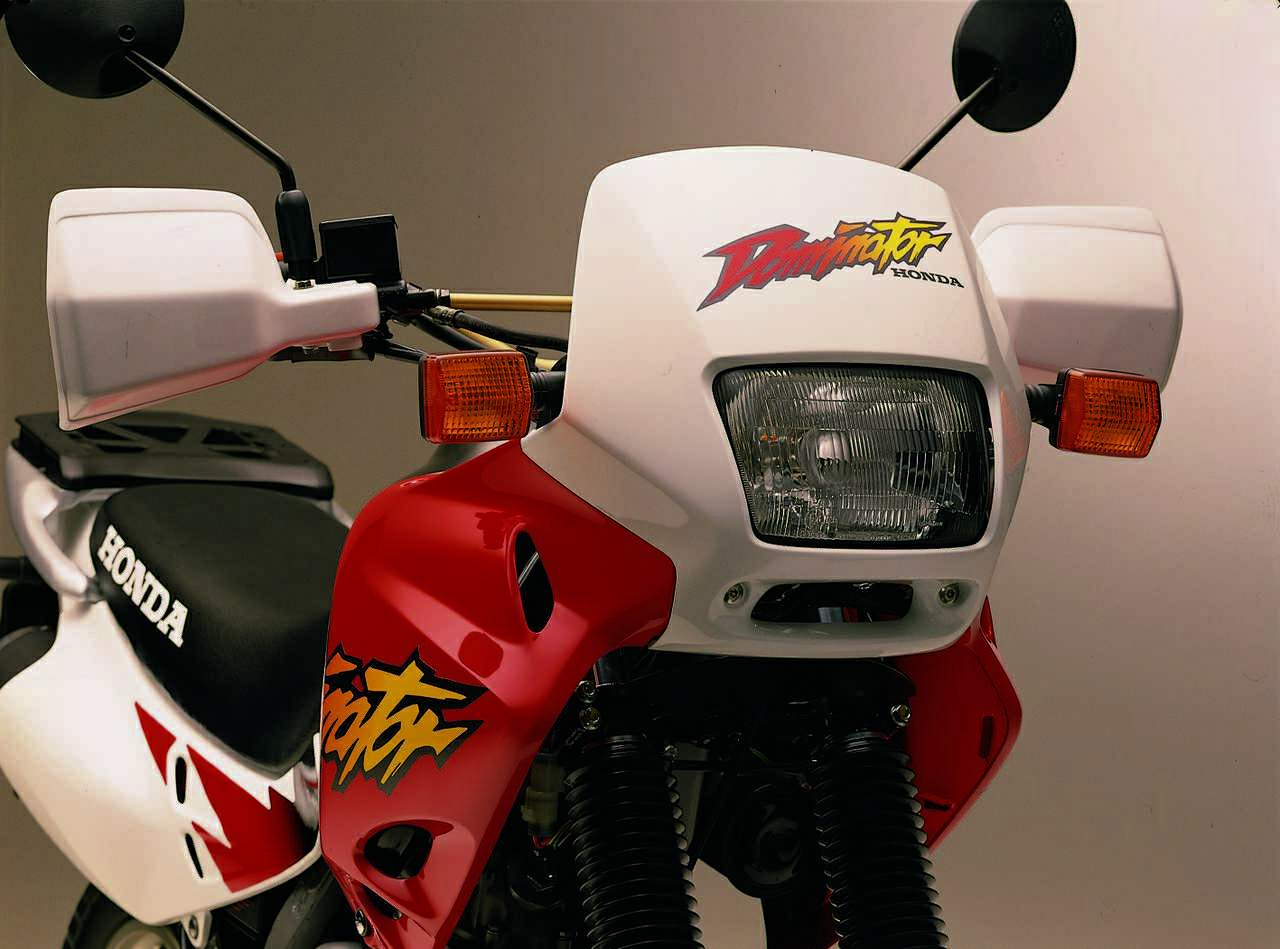 Мотоцикл Honda NX 650 Dominator  1996 фото