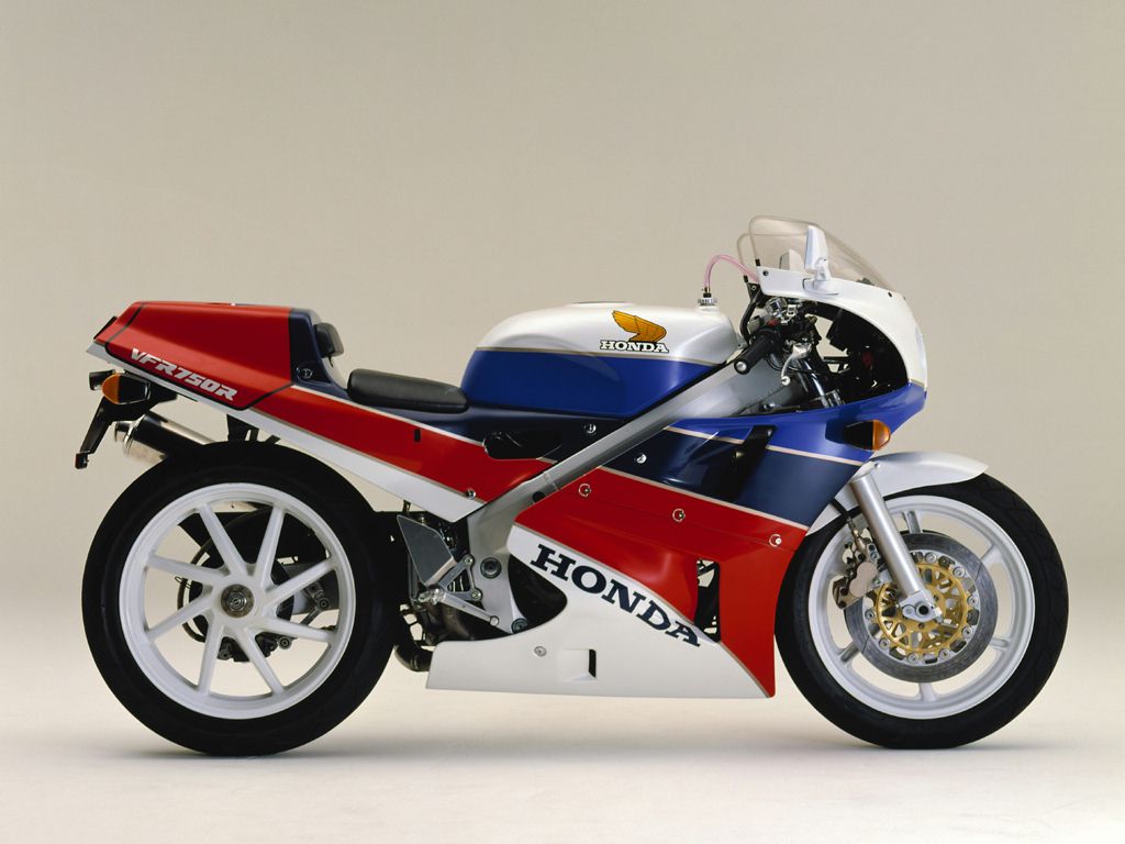 Мотоцикл Honda VFR 750 R 1989
