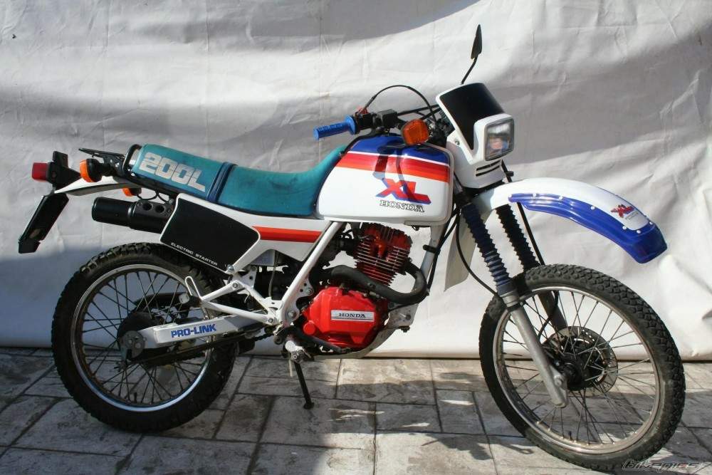 Фотография мотоцикла Honda XL 200R Paris Dakar 1985