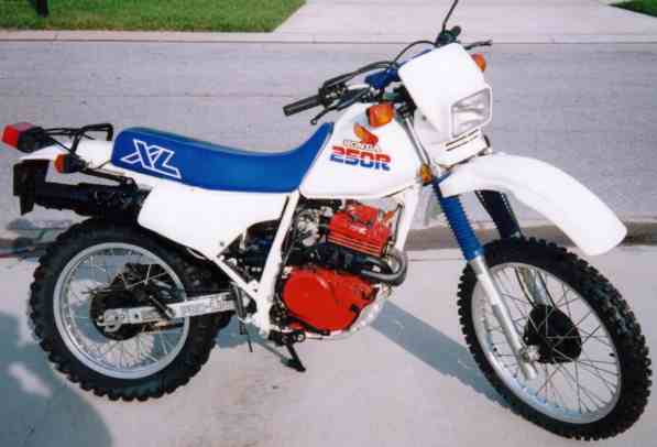 Мотоцикл Honda XLR 250R 1986 фото