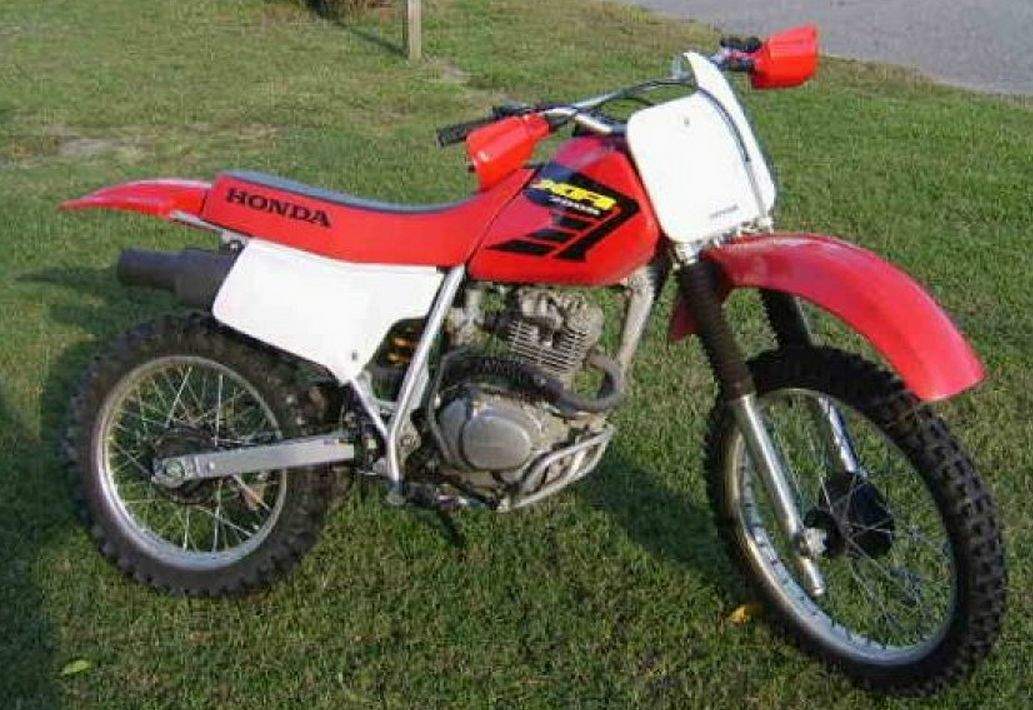 Мотоцикл Honda XR 200R 2002
