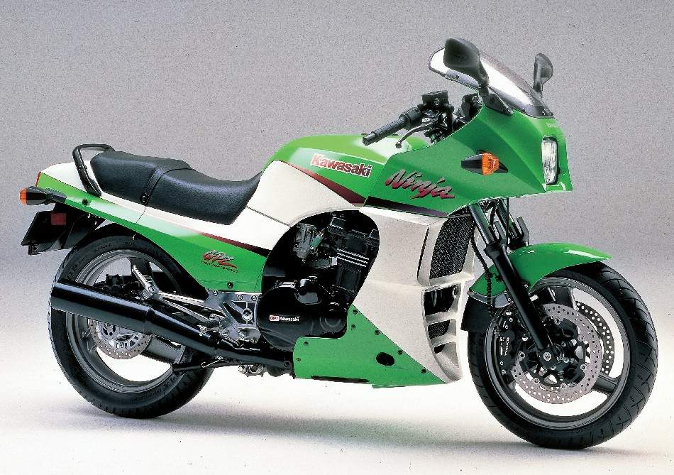 Мотоцикл Kawasaki GPz 900R Ninja 2000