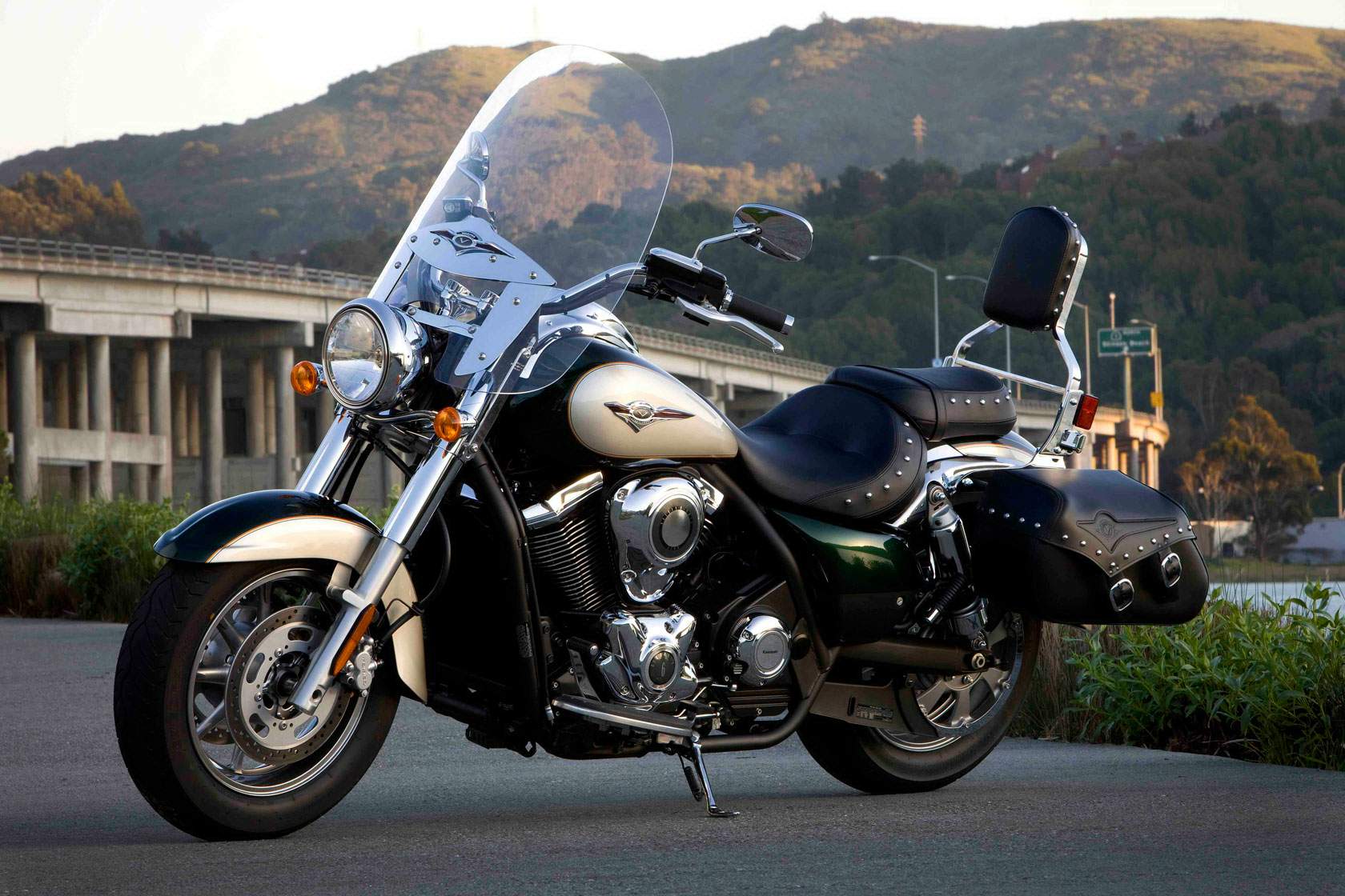 Мотоцикл Kawasaki VN 1700 Vulcan Classic LT 2011