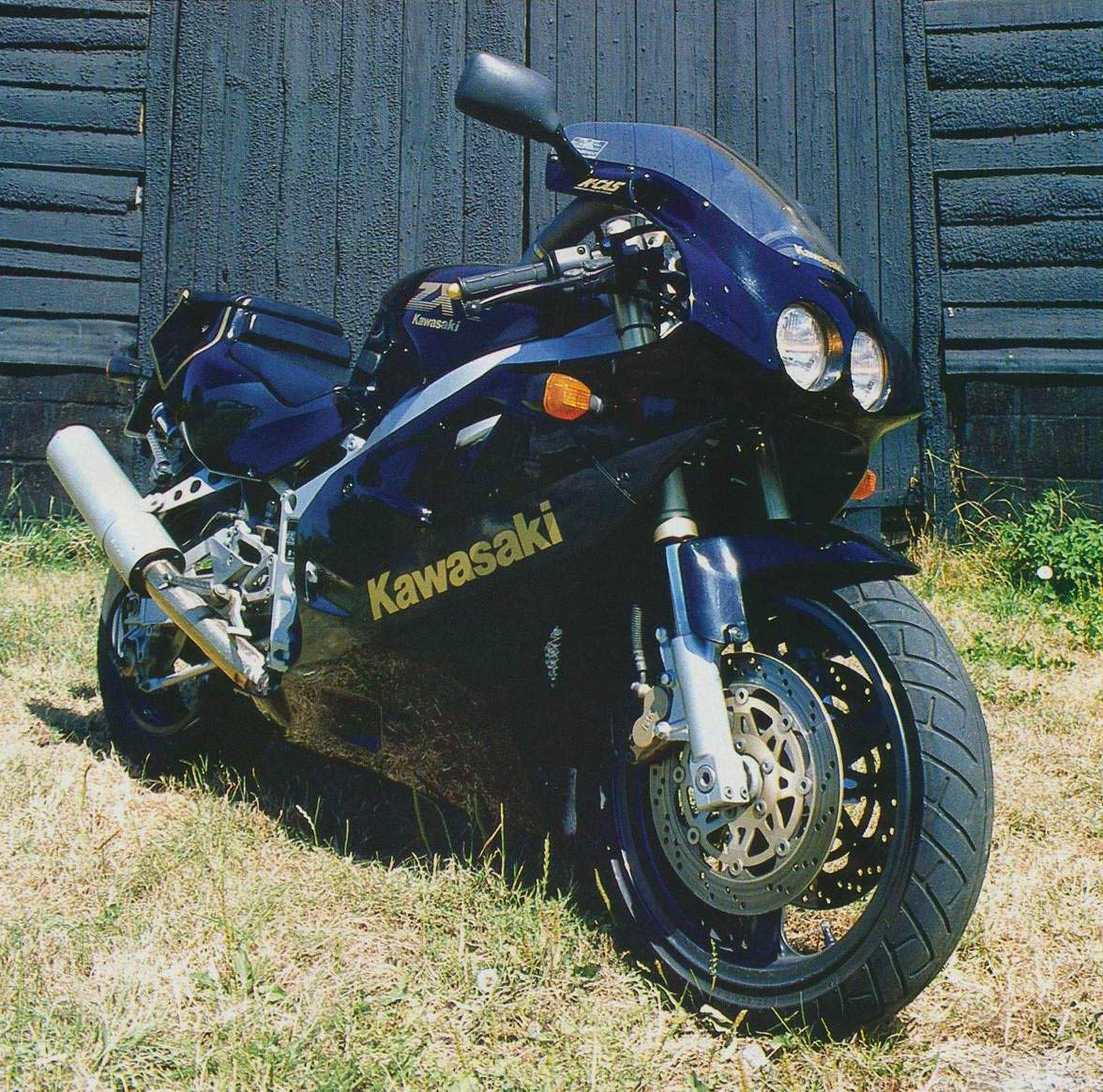 Фотография мотоцикла Kawasaki ZX-R 400R 1996
