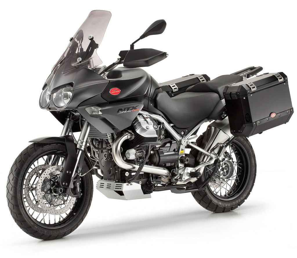 Фотография мотоцикла Moto Guzzi Stelvio 1200 NTX 2011