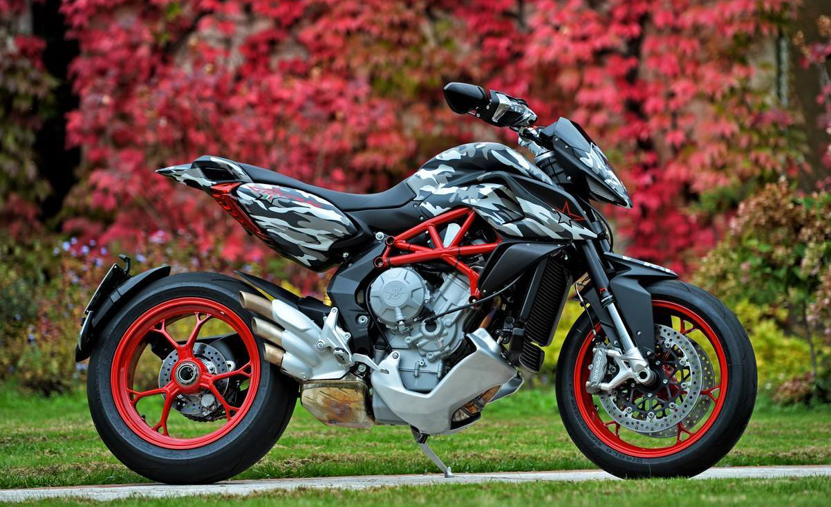 Мотоцикл MV Agusta Rivale 800 Urban Camo Special Edition 2014 фото