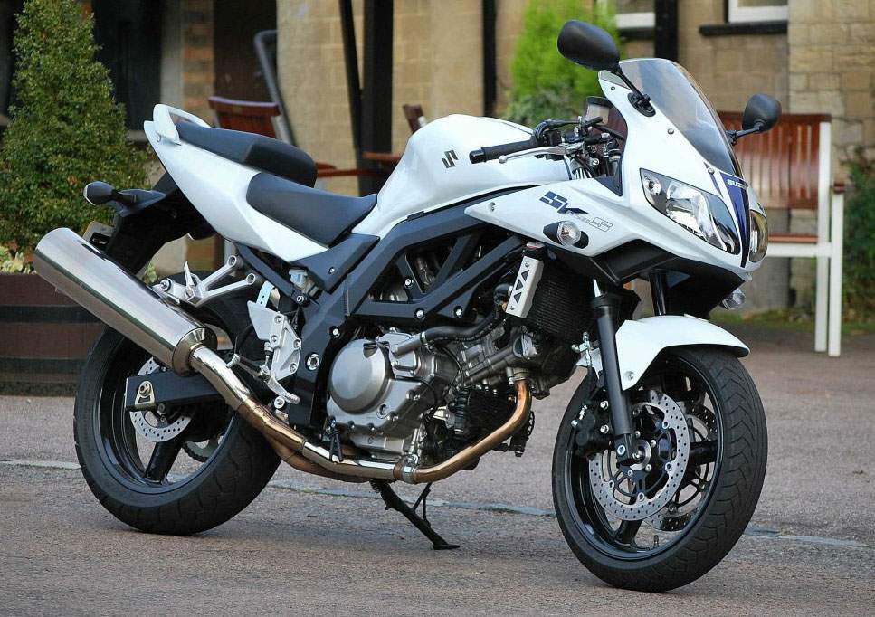 Фотография мотоцикла Suzuki SV 650S 2015