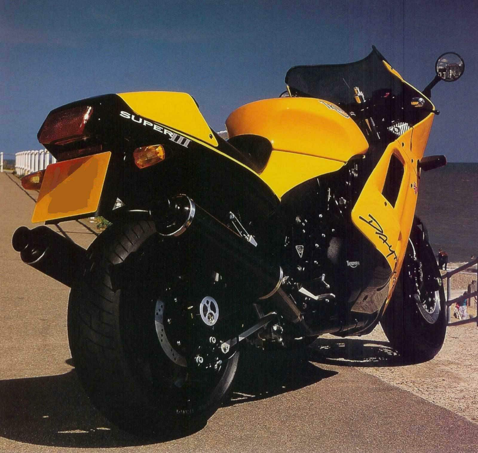 Мотоцикл Triumph Daytona 900 Super III 1993