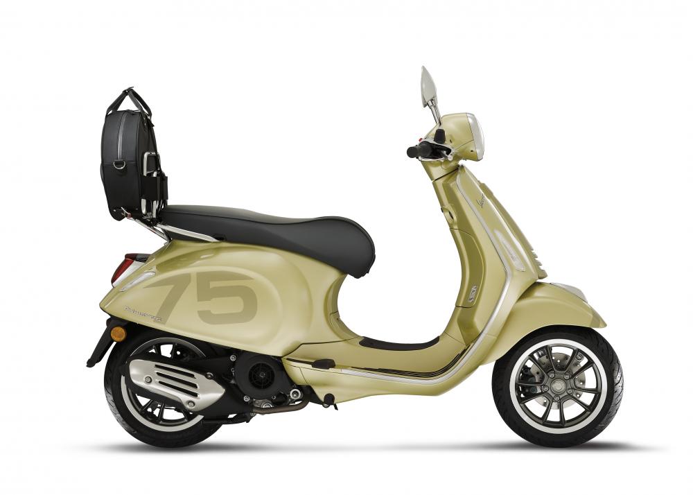 Мотоцикл Vespa Primavera 150 75th Anniversary Limited Edition 2021
