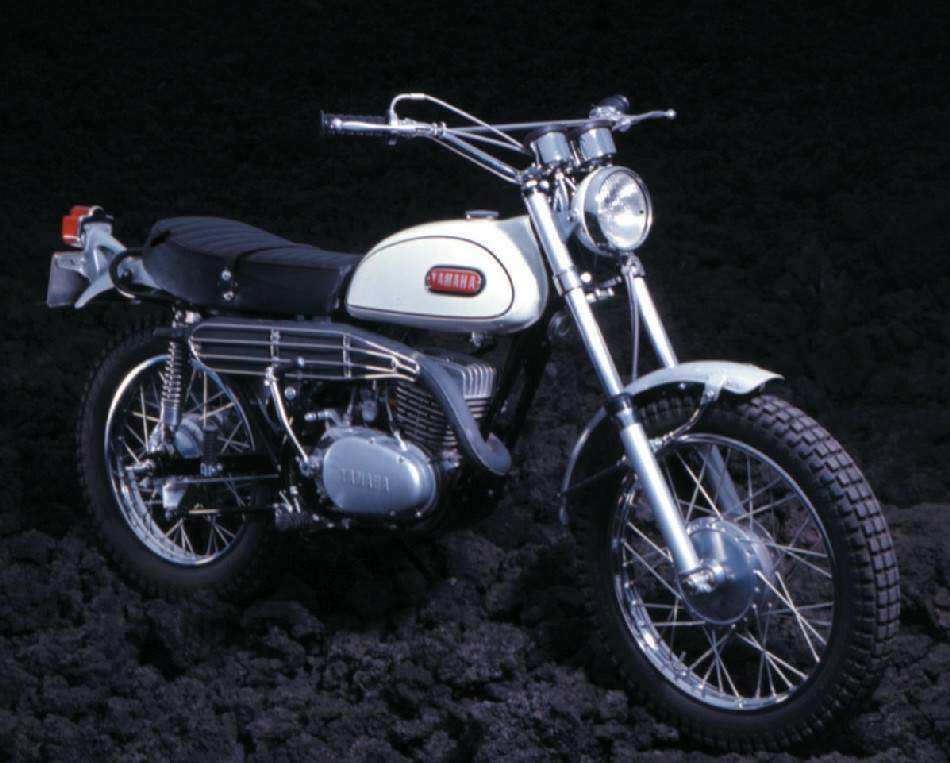 Мотоцикл Yamaha DT 250 1968 фото