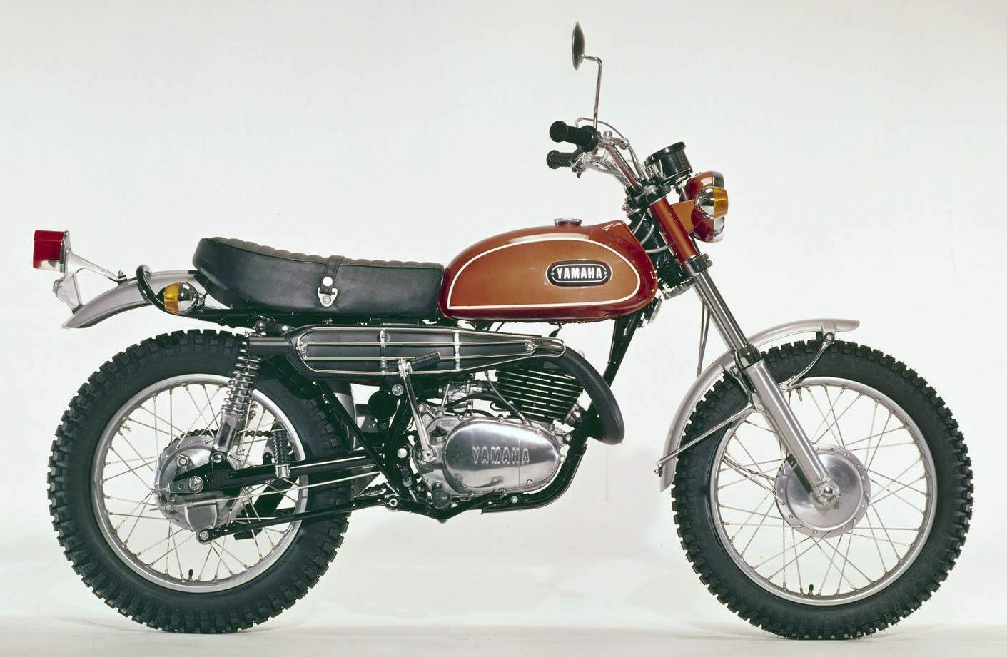 Мотоцикл Yamaha DT 250 1970 фото