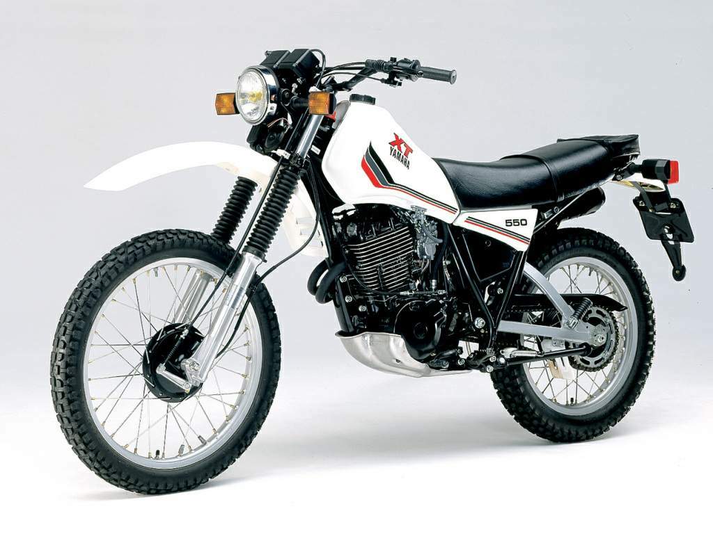Мотоцикл Yamaha XT 550 1982 фото