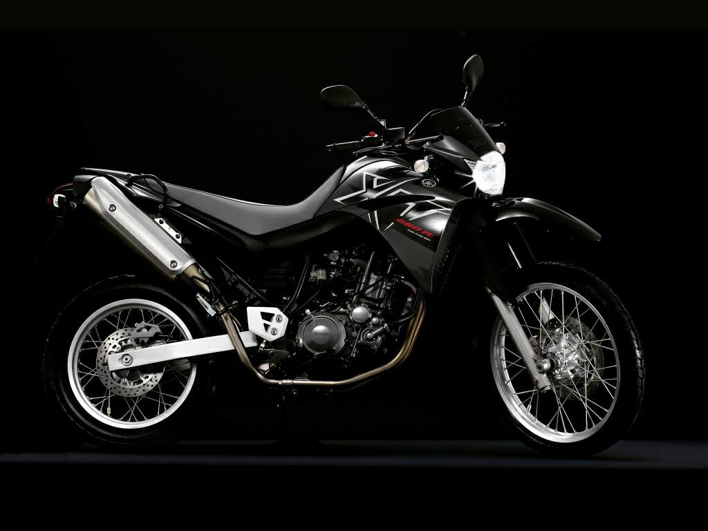Фотография мотоцикла Yamaha XT 660R 2005