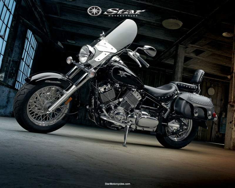 Фотография мотоцикла Yamaha XVS 650 V -Star Silverado 2007
