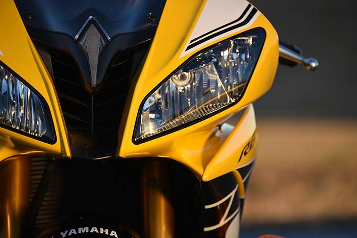 Мотоцикл Yamaha YZF 600 R6 2016