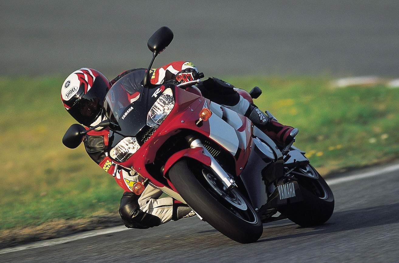 Мотоцикл Yamaha YZF-600 R6 2001 фото