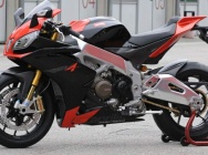 Мотоцикл Aprilia RSV 4 Factory 2009 фото