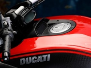 Мотоцикл Ducati Diavel Carbon 2014 фото