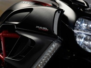 Мотоцикл Ducati Diavel Carbon 2014 фото