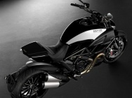 Мотоцикл Ducati Diavel Cromo 2012 фото