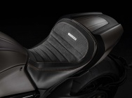 Мотоцикл Ducati Diavel Titanium LE 2015 фото