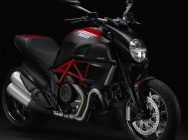 Мотоцикл Ducati Diavel 2011 фото
