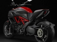 Мотоцикл Ducati Diavel 2011 фото