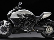 Мотоцикл Ducati Diavel 2011 фото