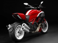 Мотоцикл Ducati Diavel 2014 фото