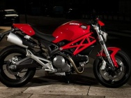 Мотоцикл Ducati Monster 696 2010 фото