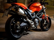 Мотоцикл Ducati Monster 696 2011 фото