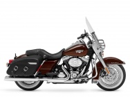 Мотоцикл Harley Davidson FLHRC Road King Classic 2011 фото