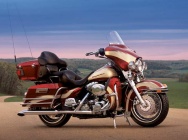 Мотоцикл Harley Davidson FLHTCU Ultra Classic Electra Glide 2005 фото