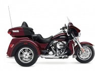 Мотоцикл Harley Davidson FLHTCUTG Tri Glide Ultra Classic 2014 фото