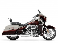 Мотоцикл Harley Davidson FLHXSE2 Street Glide CVO 2011 фото